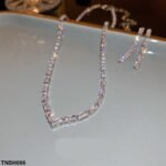 TNSH086 YBJ V-Baguette Necklace Set - Image 3