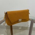 HBGP00053 Curved Armpit Ladies Handbag - Image 2