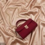 HBGP00077 Virella Classic Lock Ladies Handbag - Image 4