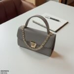 HBGP00076 Virella Classic Lock Ladies Handbag - Image 2