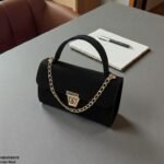 HBGP00078 Virella Classic Lock Ladies Handbag - Image 2